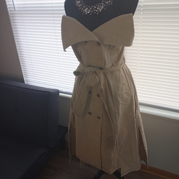 Tan corduroy trench coat dress by MAKING THE CUT size small - Picture 7 of 8
